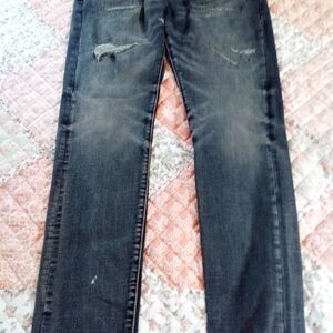 Men's Classic Distressed Gray Jeans